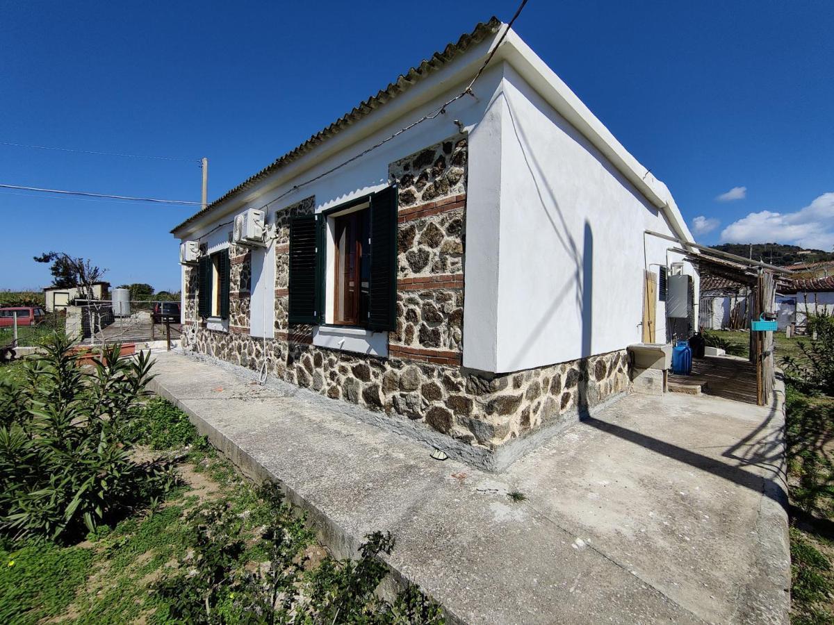 Вилла Casa Spezzara Санта-Доменика Экстерьер фото